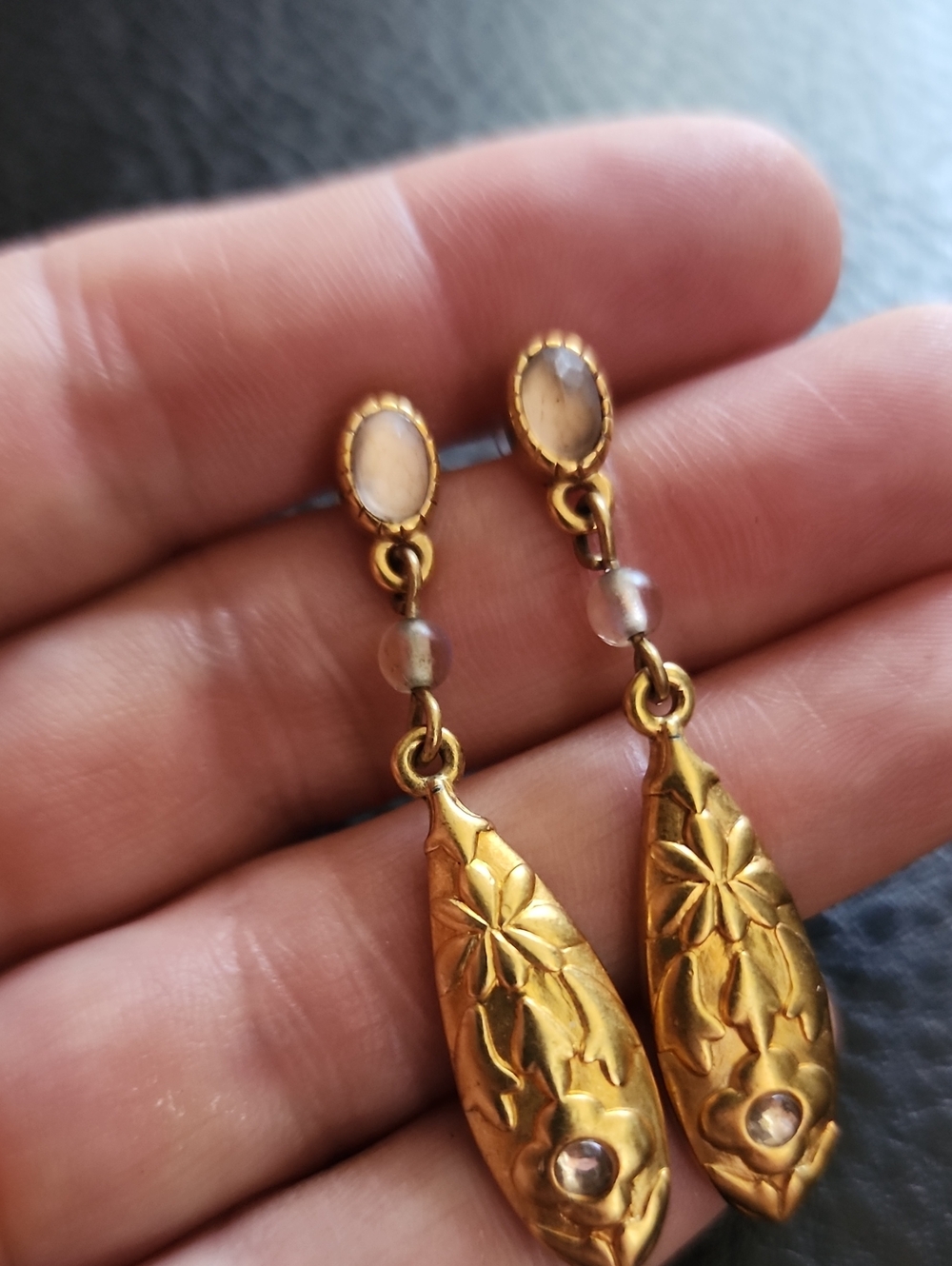 Vintage-Style Gold Floral Drop Earrings - White Accents - Picture 5 of 8